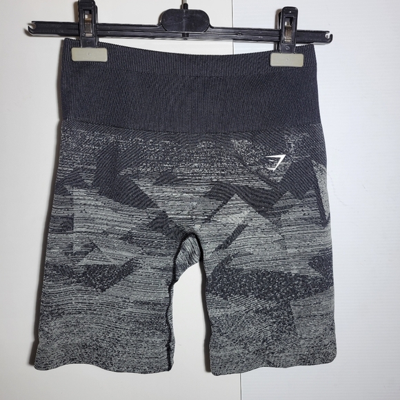 ❤️ 3 For $35 Gymshark ombre seamless high waist bike shorts black gray small - Picture 1 of 4